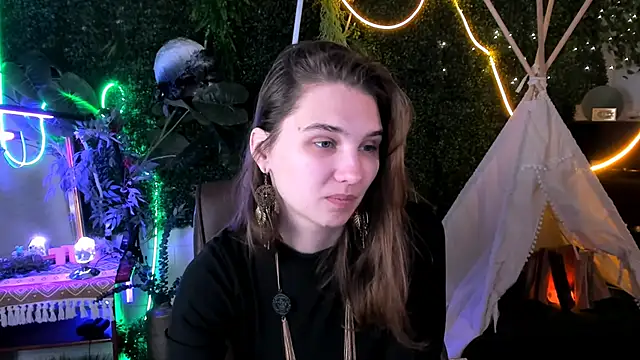 TessaMill online show from 10/03/25, 05:26