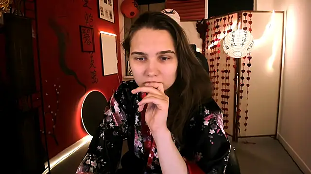 TessaMill online show from 02/18/26, 05:14