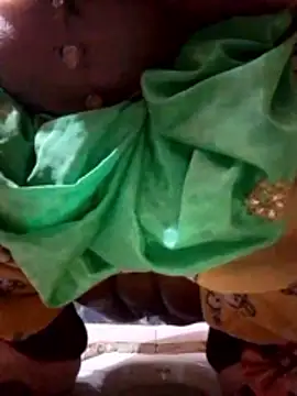 Dassing strip couple online show from 01/08/26, 09:50