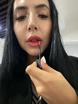 oh nina online show from 10/24/25, 09:55