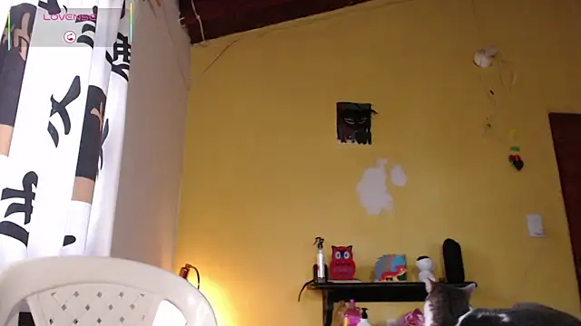 Emma Henderson online show from 12/15/25, 12:31