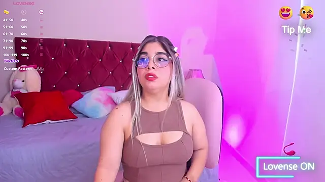 Snapshot of Madisson_Star1 chatting on 01/15/26, 03:00 Madisson Star1 online show from 01/15/26, 03:00