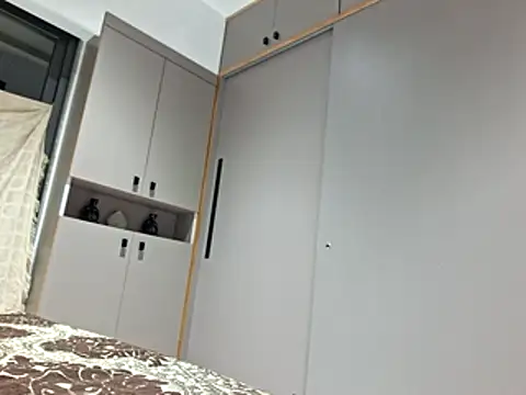 Vince-18 online show from 11/11/25, 09:48