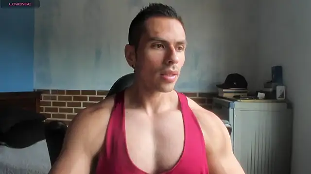 Snapshot of justinkarter chatting on 06/20/26, 03:37 justinkarter online show from 06/20/26, 03:37