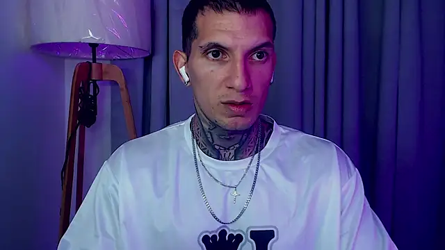 Shane Clay online show from 10/21/25, 01:39