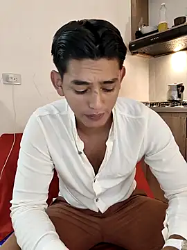 Snapshot of Hiroshi_Shen chatting on 10/06/25, 12:13 Hiroshi Shen online show from 10/06/25, 12:13