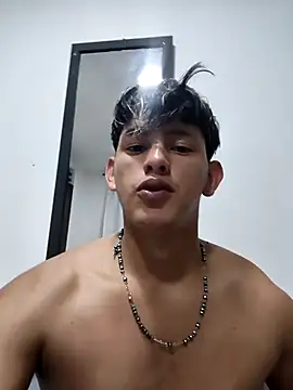 Snapshot of Hiroshi_Shen chatting on 12/13/25, 11:10 Hiroshi Shen online show from 12/13/25, 11:10