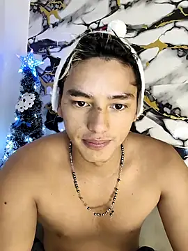 Snapshot of Hiroshi_Shen chatting on 12/21/25, 11:06 Hiroshi Shen online show from 12/21/25, 11:06