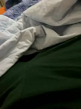 Snapshot of girlslvrs chatting on 01/16/26, 09:52 girlslvrs online show from 01/16/26, 09:52