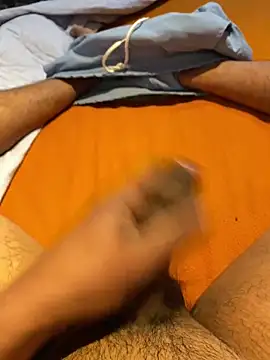 Snapshot of girlslvrs chatting on 02/01/26, 10:41 girlslvrs online show from 02/01/26, 10:41