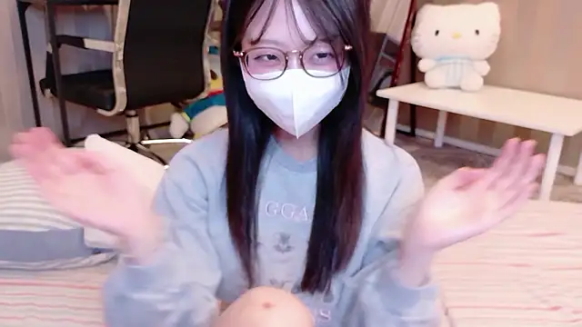 OSUSHI-CHAN online show from 06/08/26, 05:02
