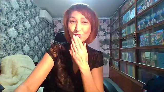 Snapshot of Pline1 chatting on 11/20/25, 03:01 Pline1 online show from 11/20/25, 03:01