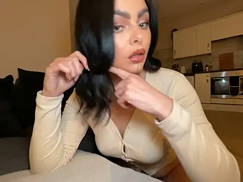FrancescaXO online show from 04/13/26, 08:03