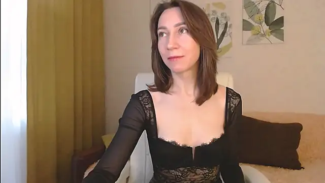 Snapshot of GoodGlamorGirl chatting on 02/13/25, 05:16 GoodGlamorGirl online show from 02/13/25, 05:16