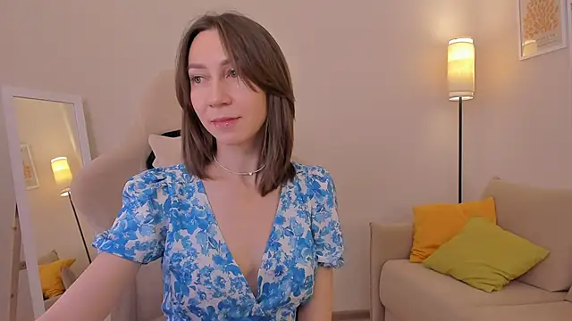 Snapshot of GoodGlamorGirl chatting on 02/18/26, 04:19 GoodGlamorGirl online show from 02/18/26, 04:19