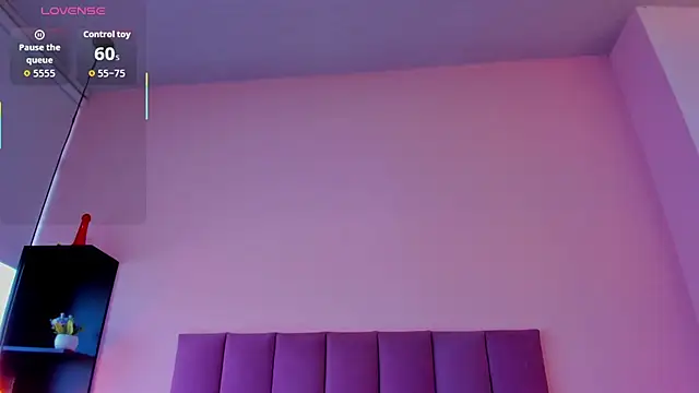 violet myerrs online show from 02/11/26, 01:38