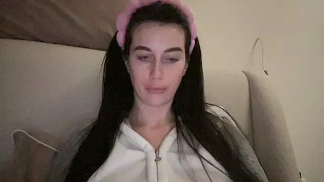 Talyo19 online show from 04/08/26, 06:41