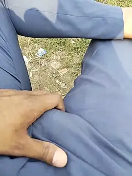 Dickdelhi online show from 10/17/25, 08:50