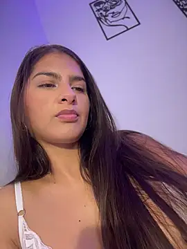 chicachocolate01 online show from 06/04/26, 02:17