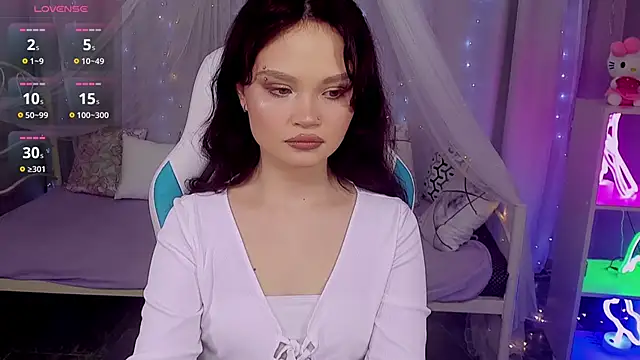 EmilyChaves online show from 05/11/26, 12:44