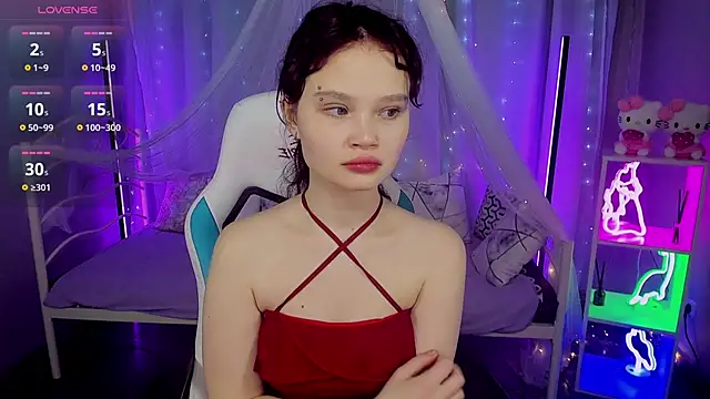 EmilyChaves online show from 05/13/26, 07:50
