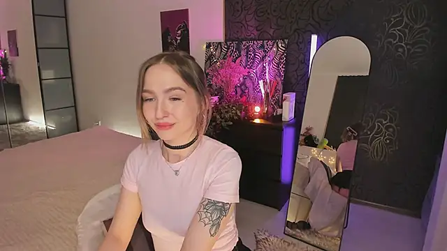 Annie Leone online show from 04/18/26, 07:07