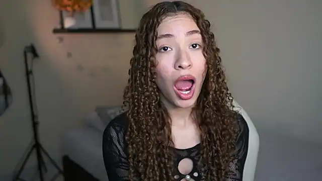 isabella-garcia- online show from 02/24/26, 01:03