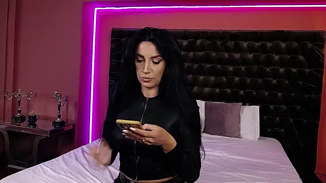 StephanyMillan online show from 09/21/25, 05:20