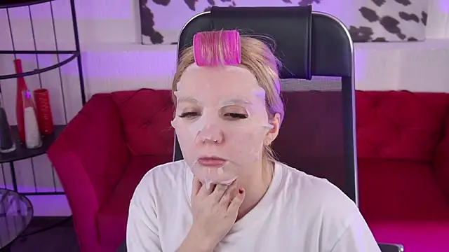 AuroraWrenfield online show from 02/25/26, 04:33