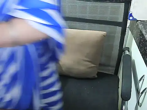 lovepihuu online show from 10/03/25, 05:15