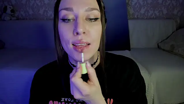 Lil Foxy9 online show from 10/10/25, 04:06