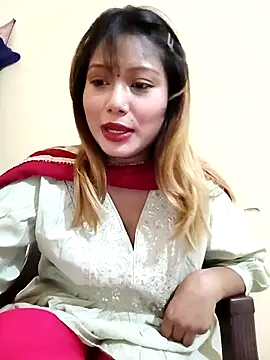 alexa cam44 online show from 10/04/25, 07:34