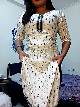 alexa cam44 online show from 02/18/26, 08:27