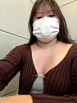 Snapshot of ariel_613 chatting on 10/20/25, 10:59 ariel 613 online show from 10/20/25, 10:59