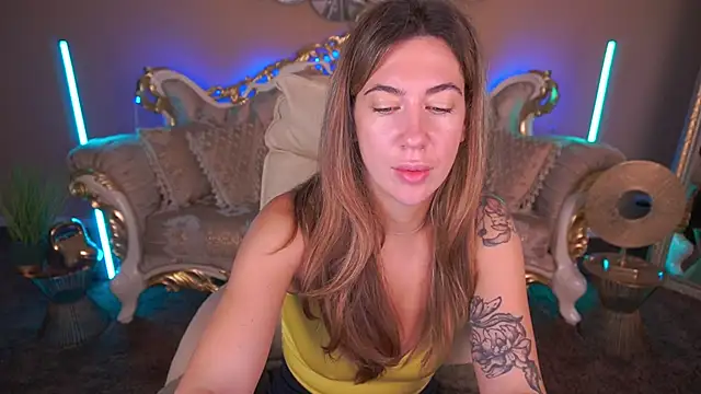 KateShanny online show from 11/28/25, 07:11