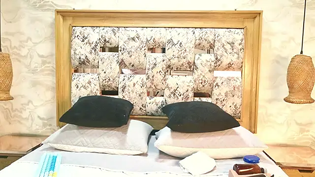 ZOLEY WATSON online show from 02/17/26, 02:52