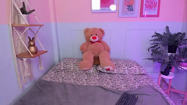 Camila Rivers online show from 03/10/26, 04:17