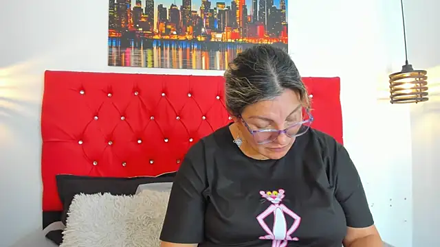 carolinacrus01 online show from 03/26/26, 04:45