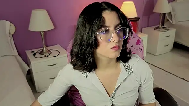 LiLLiAnderson online show from 10/21/25, 11:44