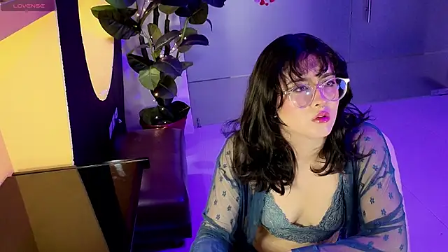 LiLLiAnderson online show from 03/28/26, 11:43