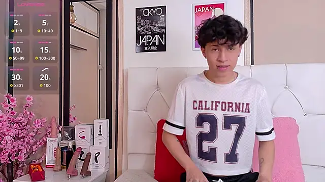 Axel  Evans online show from 11/11/25, 12:38