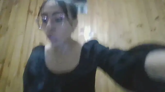 Roselingalvis13 online show from 10/05/25, 02:54