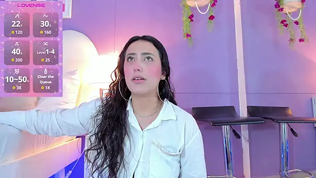 my aleja  online show from 11/13/25, 01:10