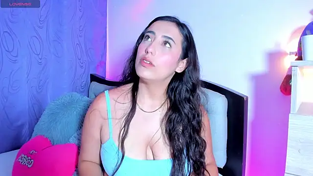 my aleja  online show from 03/25/26, 02:06