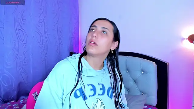 my aleja  online show from 04/07/26, 08:59