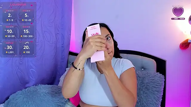 my aleja  online show from 04/21/26, 01:42