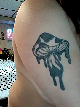 Snapshot of Ursulalane chatting on 10/02/25, 03:52 Ursulalane online show from 10/02/25, 03:52