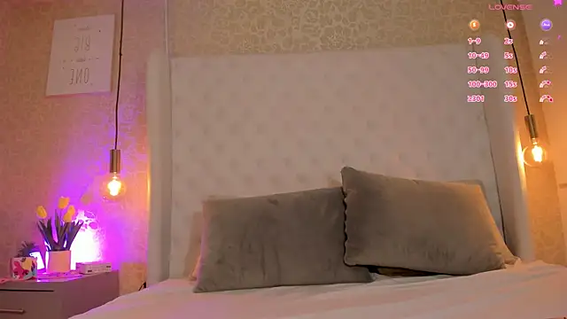 juliie star online show from 03/20/26, 01:10