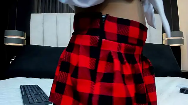 Matilda Liz online show from 03/25/26, 01:17