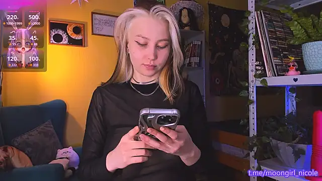 Snapshot of Nicole_matt chatting on 11/23/25, 08:19 Nicole matt online show from 11/23/25, 08:19